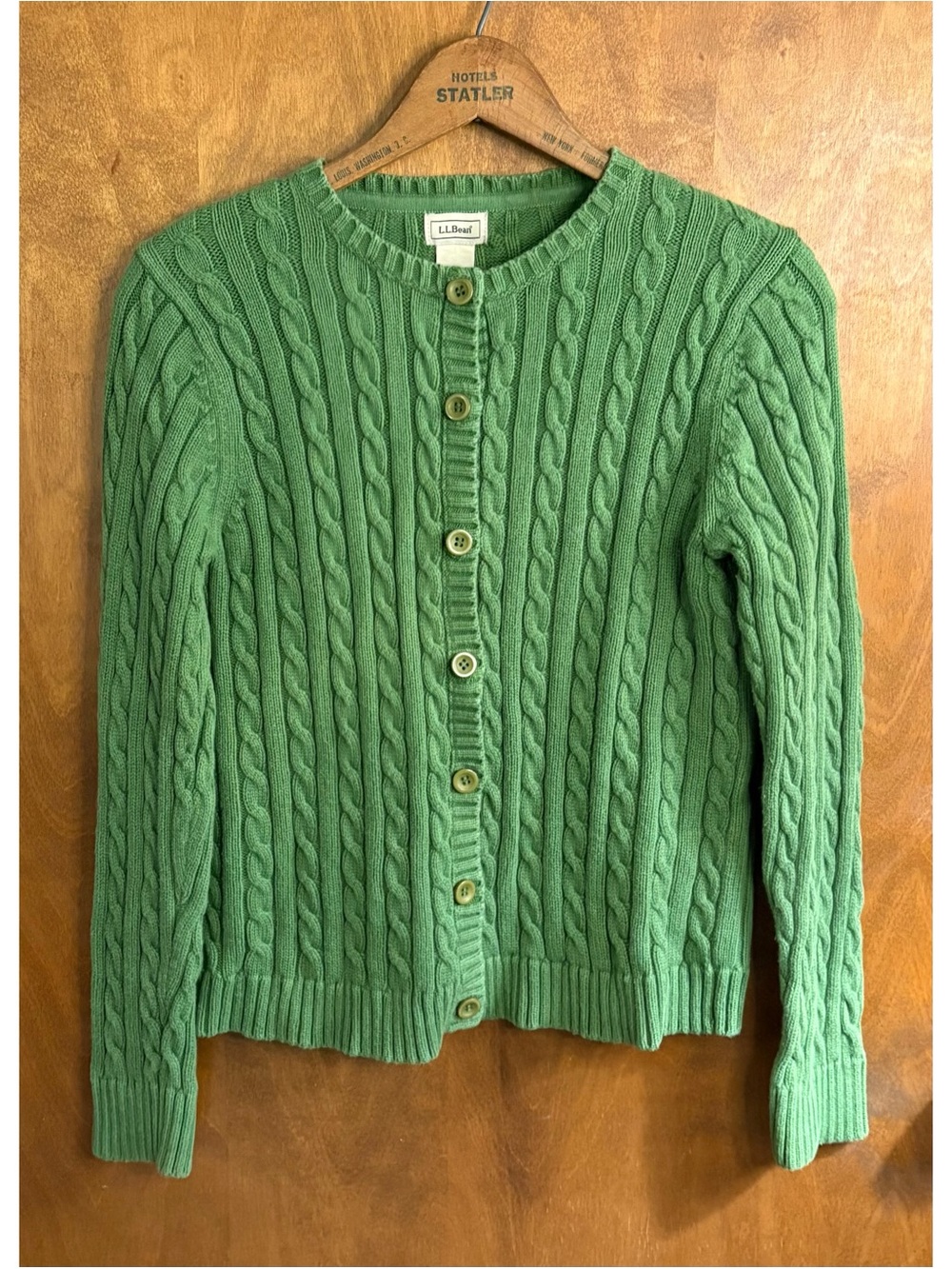 L.L. Bean Kelly Green Cable Knit Button Up Cardigan Fisherman Old Money Preppy